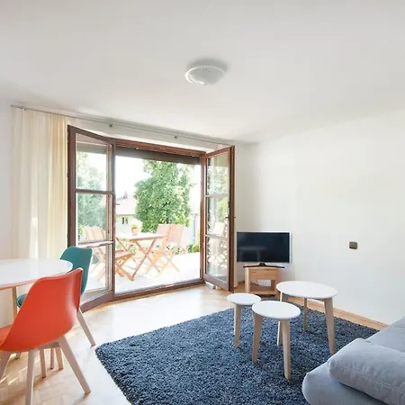 La Perla - Seepferdchen Mit Boxspringbett Und Grossem Bad Apartman Überlingen