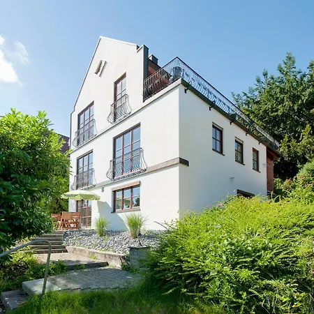 La Perla - Seepferdchen Mit Boxspringbett Und Grossem Bad Apartman Überlingen